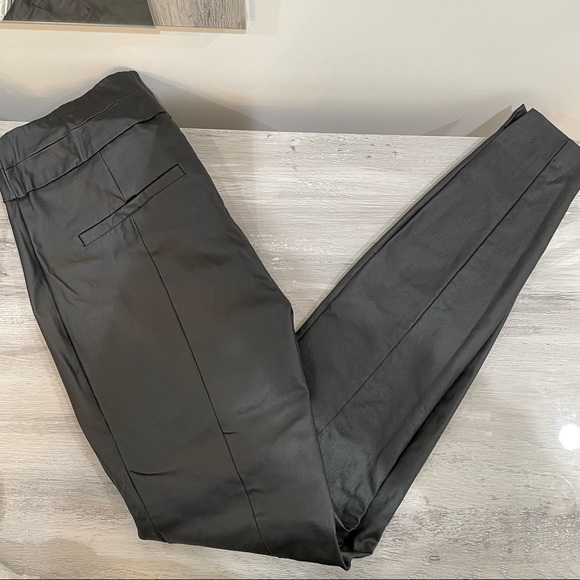 New York & Company Pants - Excellent condition! Elastic waist black skinny leg pants with slit at ankle